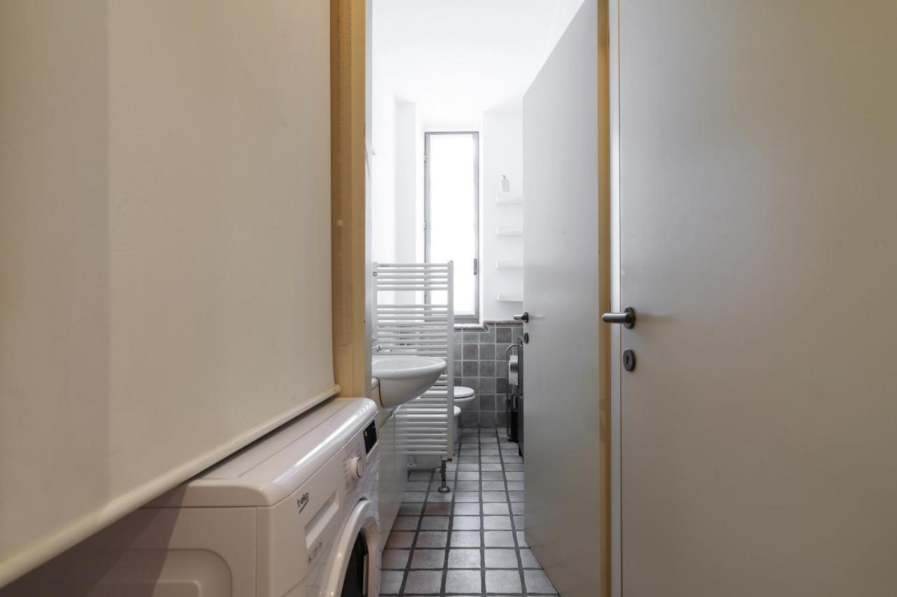 Charming San Babila Apt. 밀라노 외부 사진